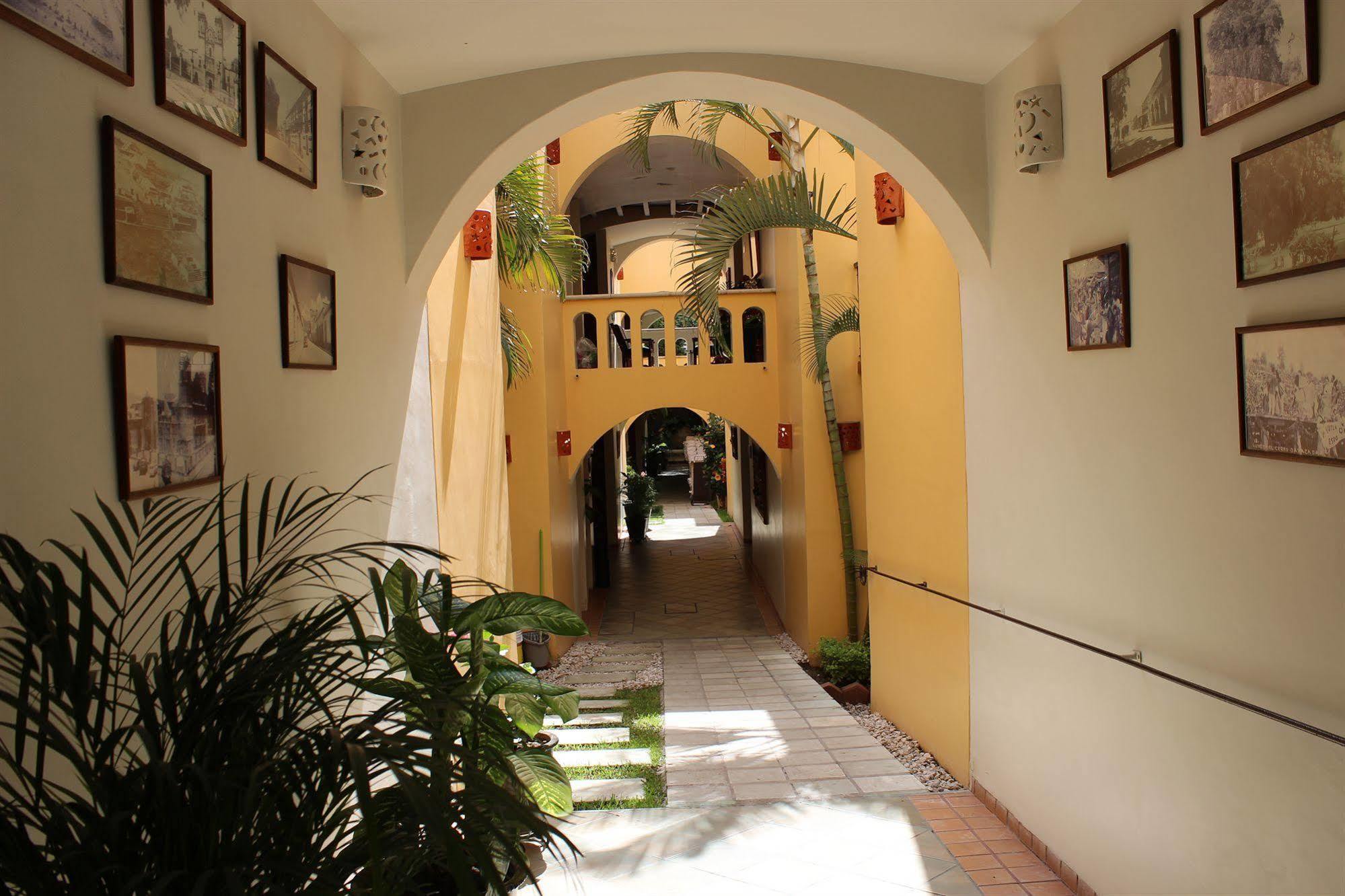 Hotel Casa Conzatti Oaxaca Bagian luar foto